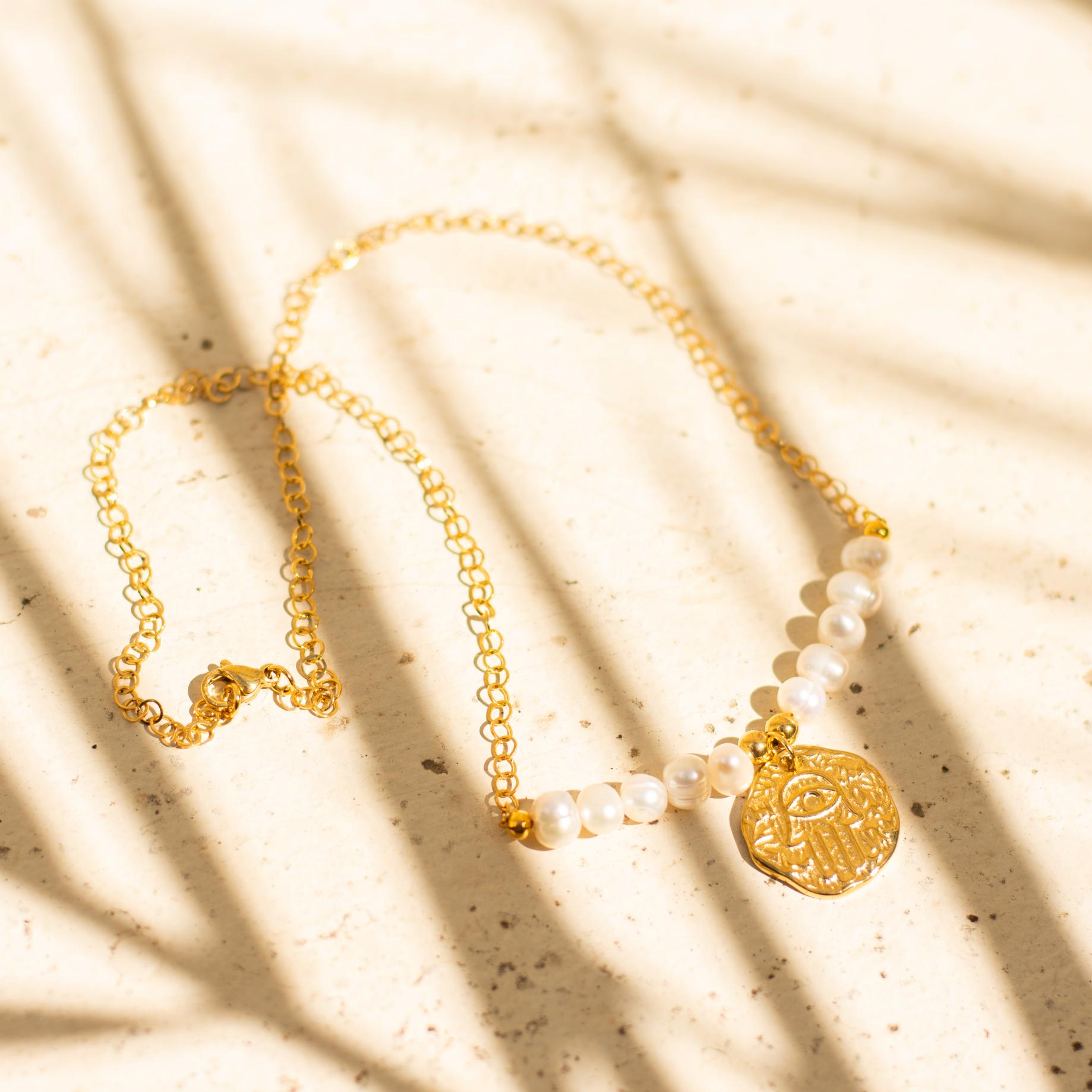 Κολιέ με μαργαριτάρια και Hamsa - Ομορφιά και προστασία - Image 3