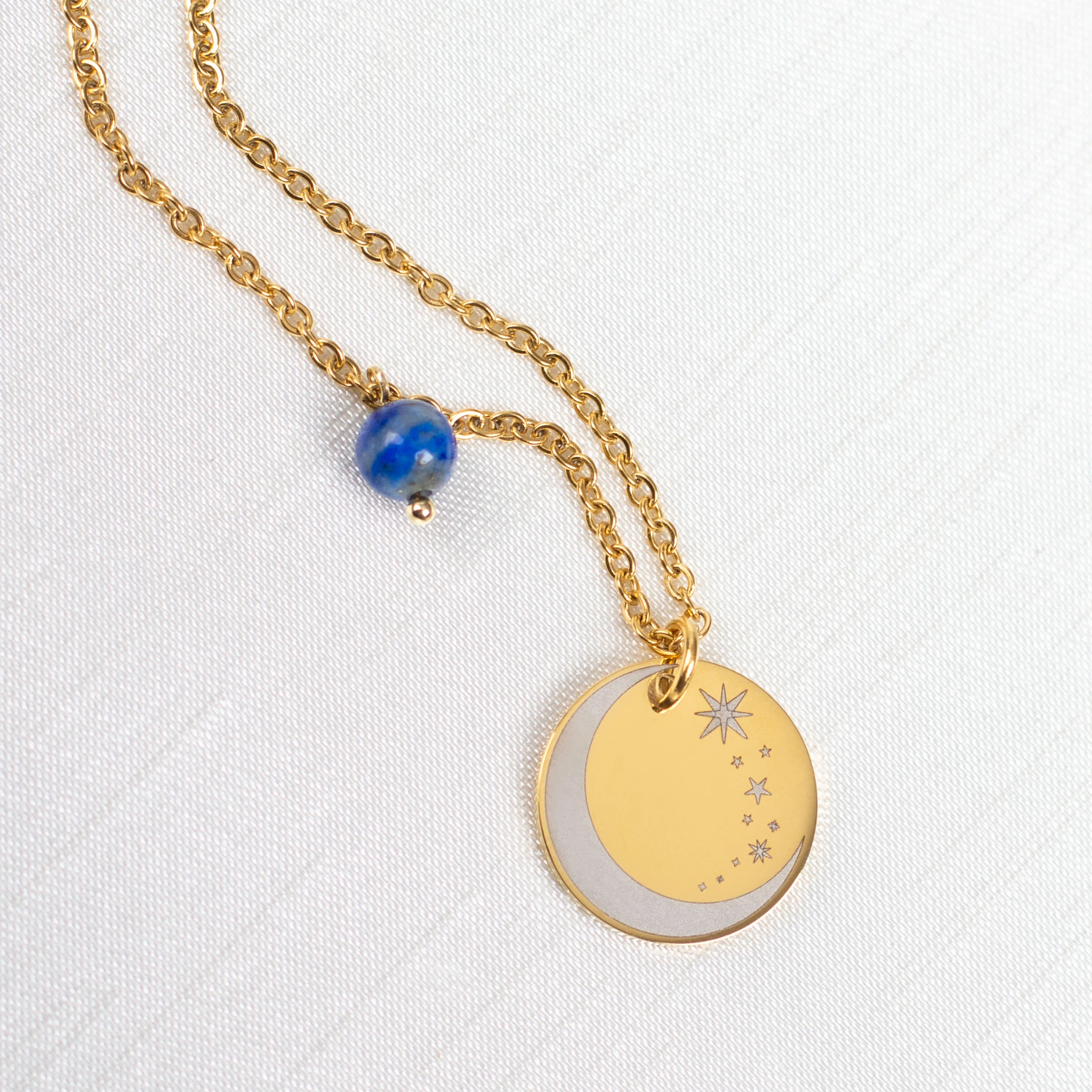 Κολιέ με τα σύμβολα moon & stars και πέτρα λάπι